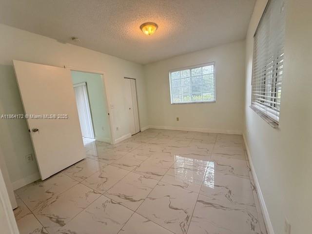 Building Photo - 3221 Sabal Palm Manor