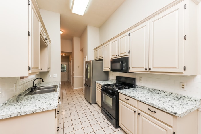 Building Photo - 122 Hunter's Pointe Ct