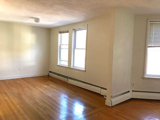 Building Photo - 310 Tappan St