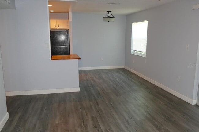 Building Photo - 205 S McMullen Booth Rd