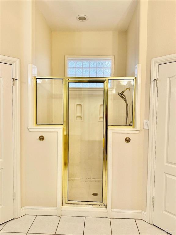 Building Photo - 3206 W San Luis Cir
