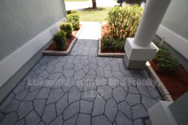 Building Photo - 6022 Crane Dr