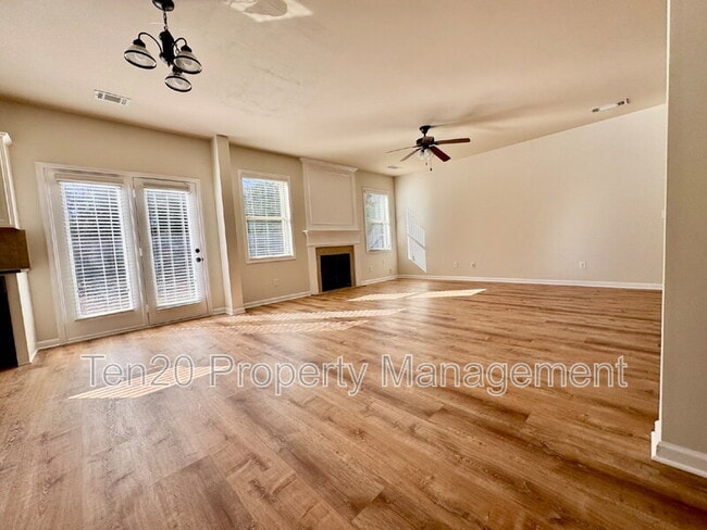 Building Photo - 789 Honey Do Ct