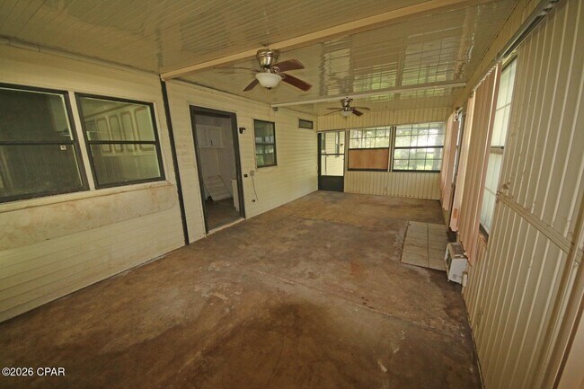 Building Photo - 18475 SE 55th Pl