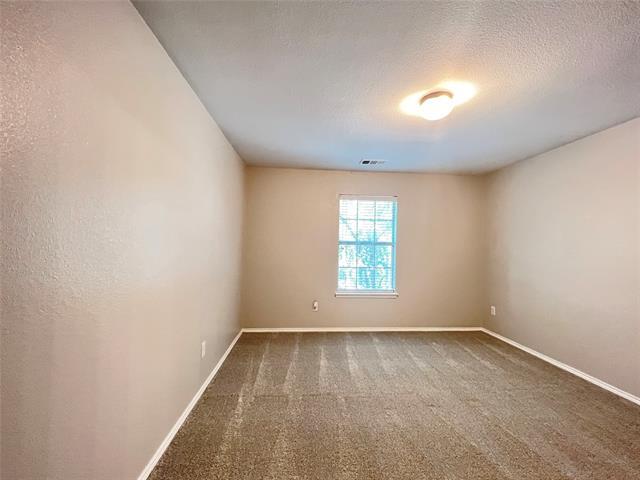 Building Photo - 3104 Kennedy Dr