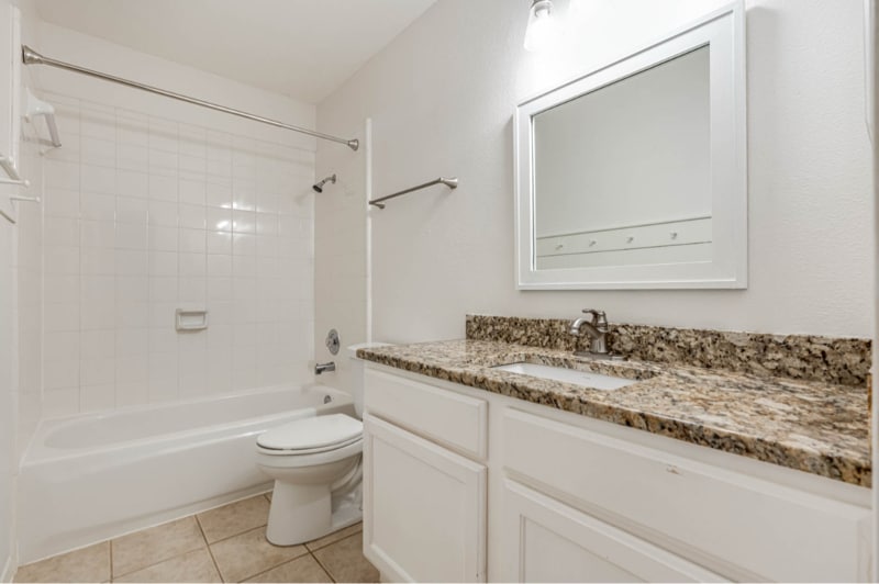 Building Photo - 15718 Knollrun