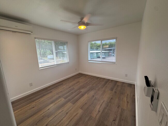 Building Photo - 41-675A Mokulama St