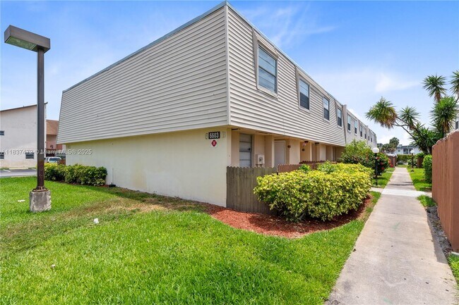 Building Photo - 6603 Winfield Blvd