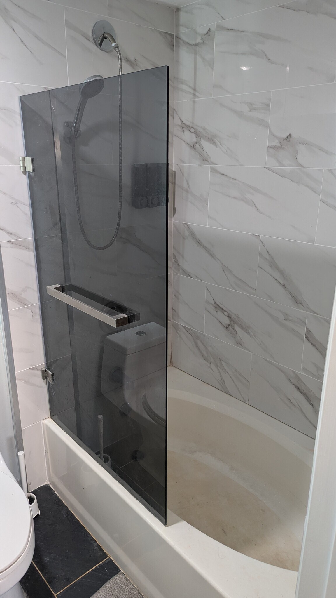 Building Photo - 3990 Centre St