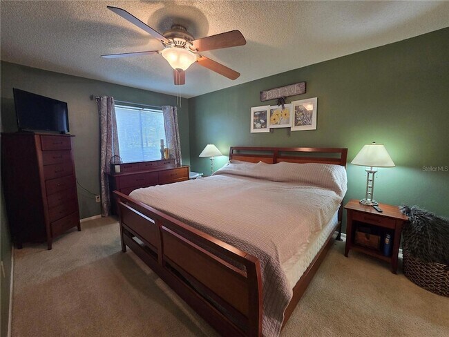 Building Photo - 608 Midway Dr