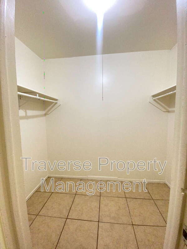 Building Photo - 6808 Trail Lake Dr