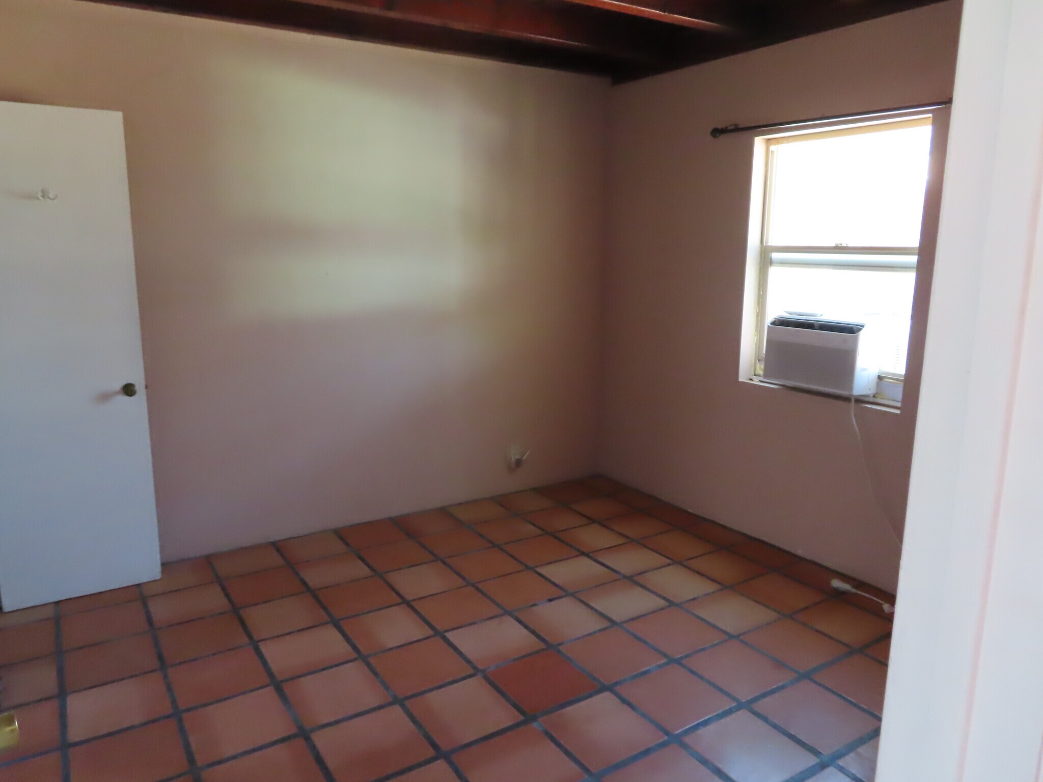 Building Photo - 2958 N Winstel Blvd