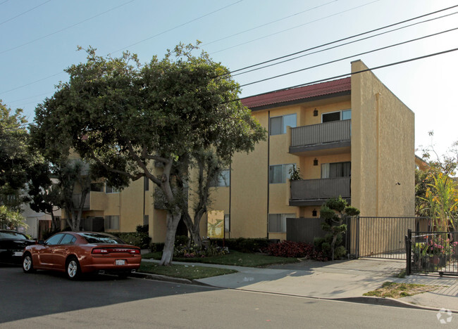 Primary Photo - Alta Vista Apartments