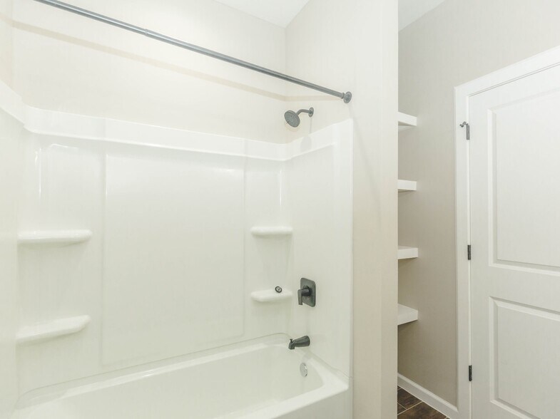 Building Photo - 477 Arboleda Ln