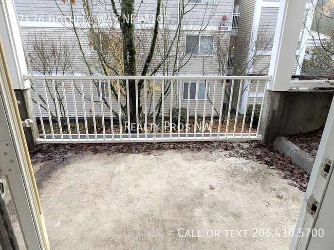 Building Photo - 17426 Bothell Way NE