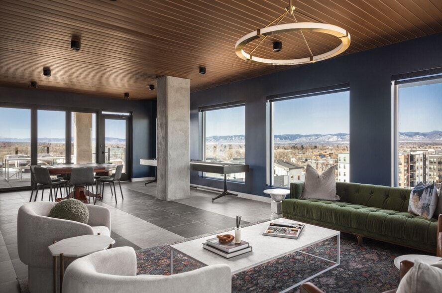 Interior Photo - Noble