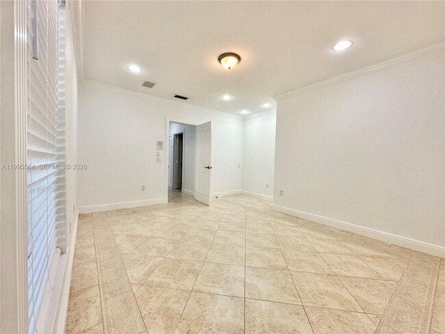 Building Photo - 5023 NW 94th Doral Pl