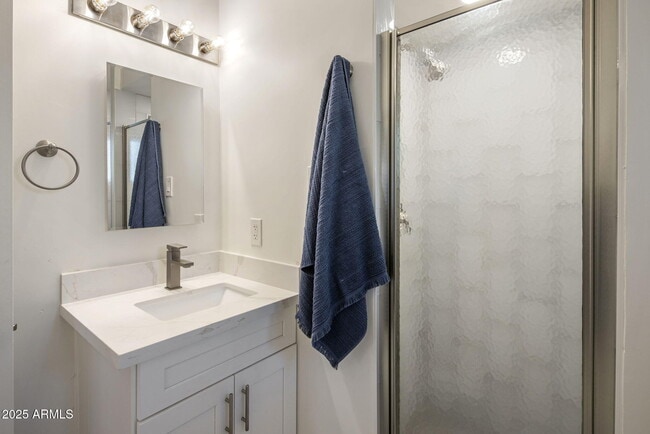 Building Photo - 6936 E 3rd St