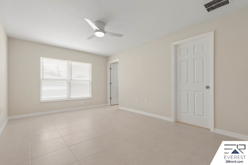 Building Photo - 12 Llovera Pl