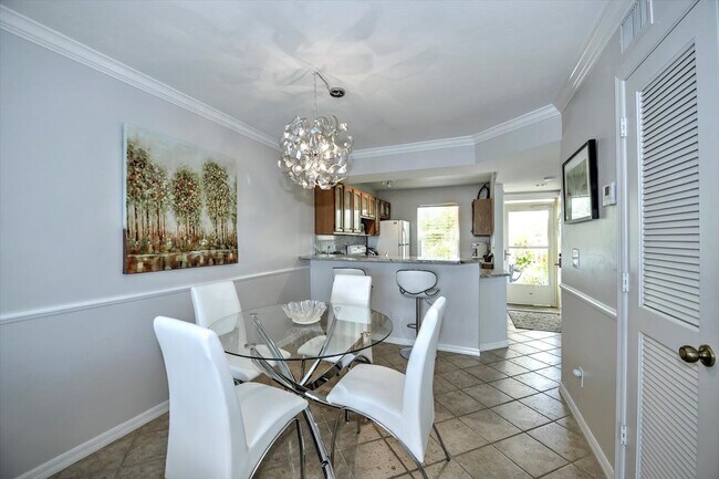 Building Photo - 1175 Mainsail Dr