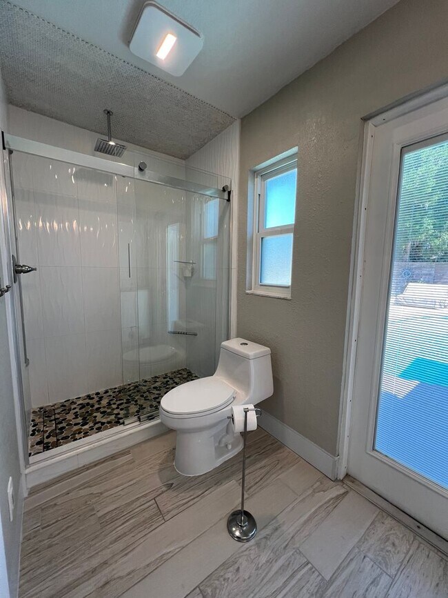 Building Photo - 602 Pine Forest Dr
