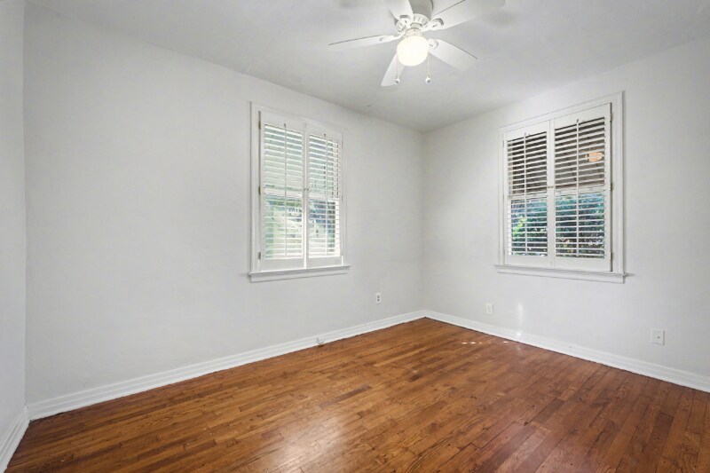 Building Photo - 2652 Merwyn Rd