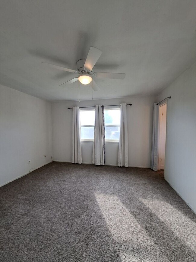 Building Photo - Single-Level Clovis Home with 3 Bedrooms, ...