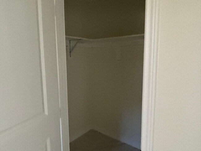 Building Photo - 23026 Cranberry Trail