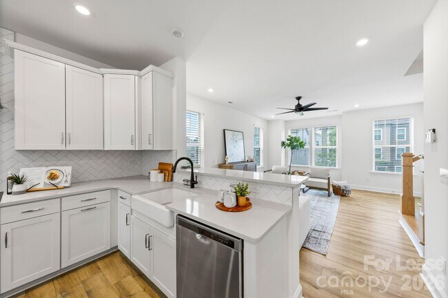 Building Photo - 236 Judson Ave