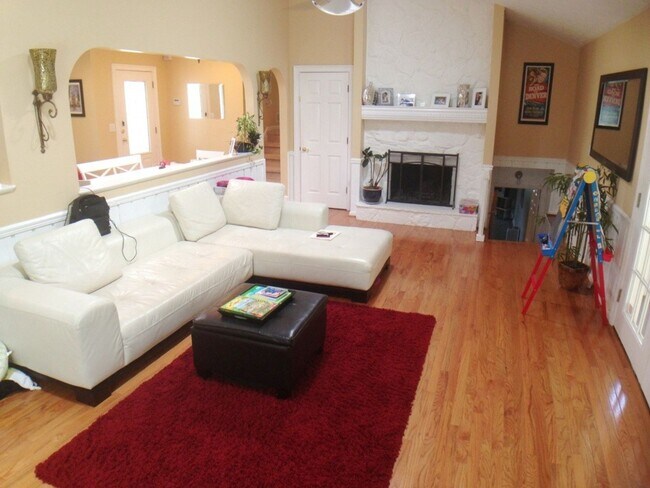 Building Photo - East Cobb with Finished Basement