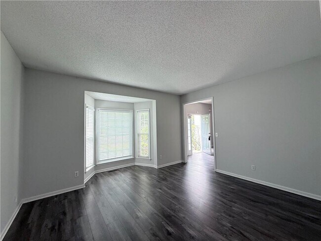 Building Photo - 175 Sessingham Ln