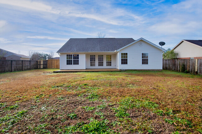 Building Photo - 4195 Berry Cir