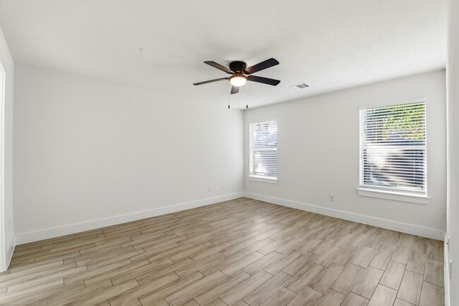 Building Photo - 26218 Cypresswood Dr