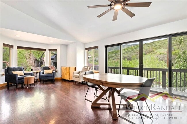 Building Photo - Stunning Emigration Canyon Home - Spacious...