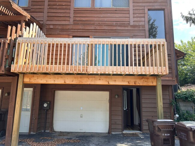 Building Photo - 234 Cedar Grove Dr