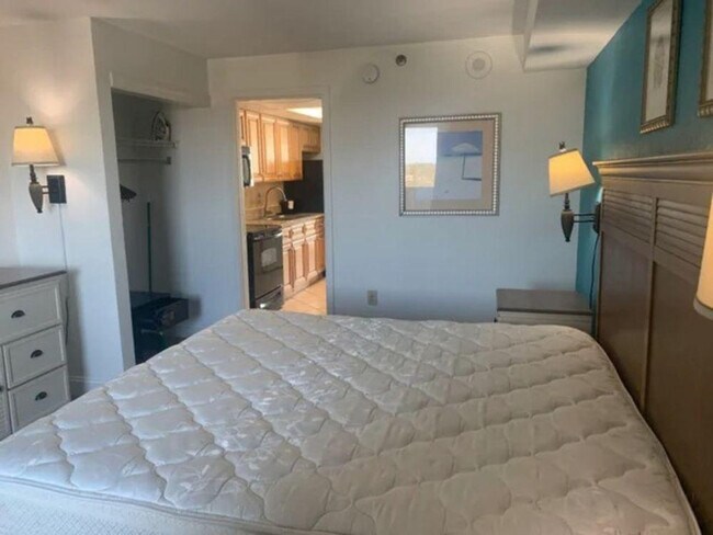 Building Photo - 5-B Riptide Bch Clb