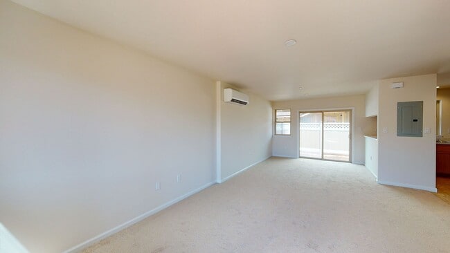 Building Photo - 262 Kahoma Village Loop