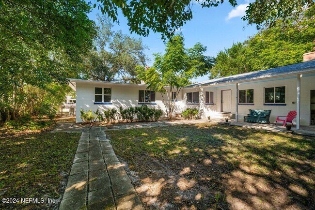 Building Photo - 4007 Aldington Dr