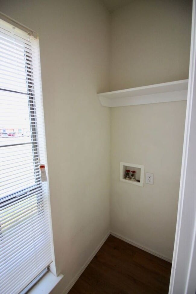 Building Photo - Coming Soon Off Hwy 920 | 3BR/2BA Weatherford Duplex Home Minutes from Downtown Square & Ric Will...