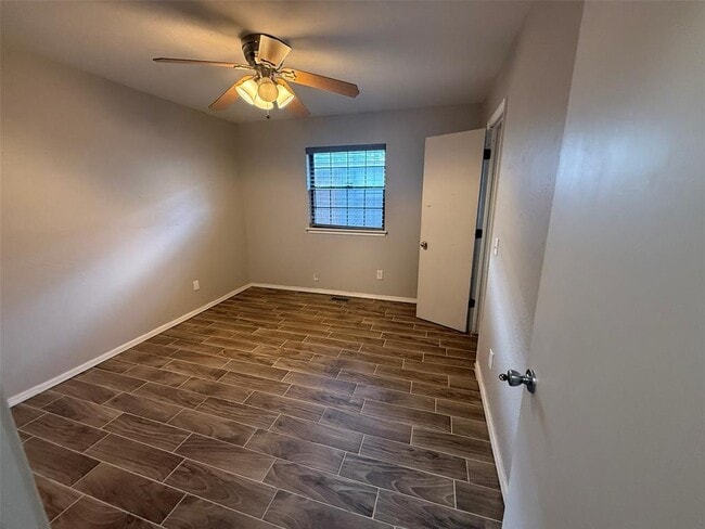 Building Photo - 8521 NW 121st St