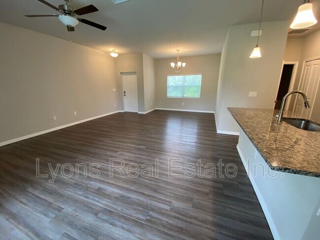 Building Photo - 5625 Abelman Rd