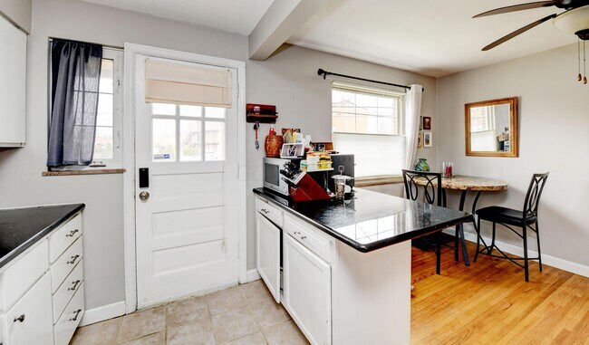 Building Photo - 1870 Northwest Blvd