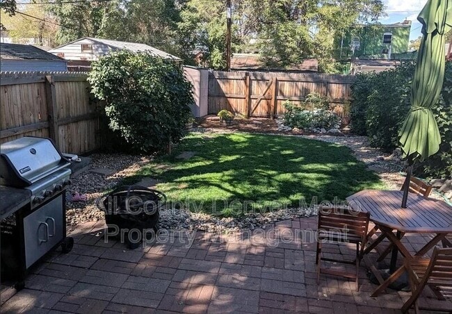 Building Photo - 849 Lipan St