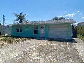 Building Photo - 2/1.5 Beachside Bungalow
