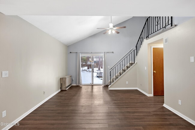 Building Photo - 9 Wake Robin Rd