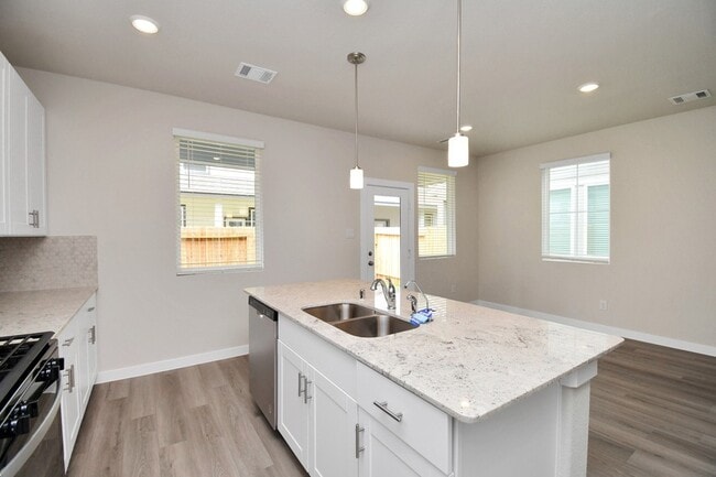 Building Photo - 8408 Rising Stream Dr