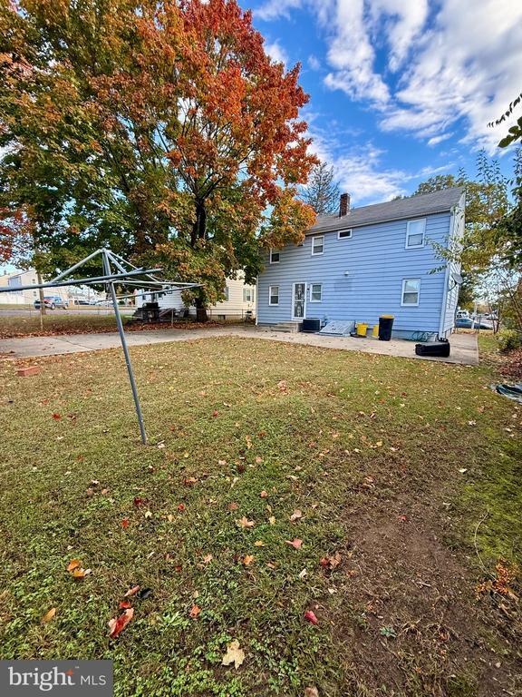 Building Photo - 2211 Browning Rd