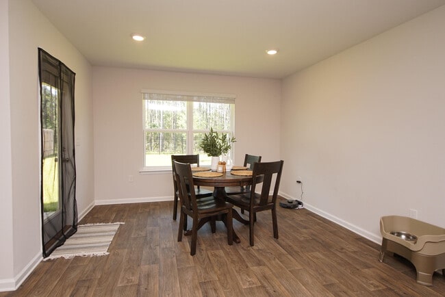 Building Photo - 334 This Way