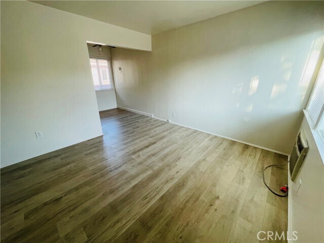 Building Photo - 731 S Almansor St