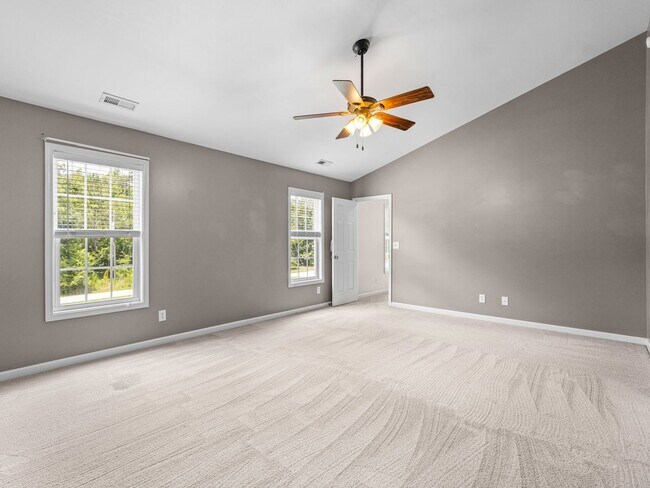 Building Photo - 156 Old Beechtree Ln